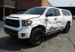 2016 Toyota Tundra 4WD Truck - Image 4