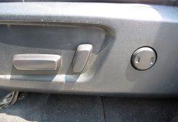 2016 Toyota Tundra 4WD Truck - Image 43