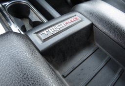 2016 Toyota Tundra 4WD Truck - Image 50