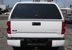2016 Toyota Tundra 4WD Truck - Image 10