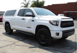 2016 Toyota Tundra 4WD Truck - Image 3
