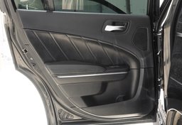 2016 Dodge Charger - Image 17