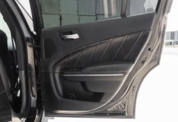 2016 Dodge Charger - Image 21