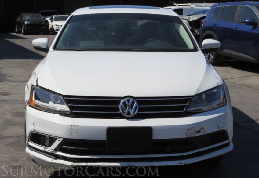 2017 Volkswagen Jetta - Image 12