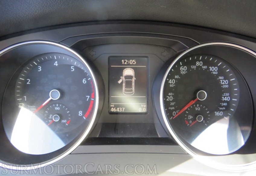 2017 Volkswagen Jetta - Image 30