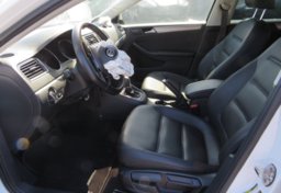 2017 Volkswagen Jetta - Image 21