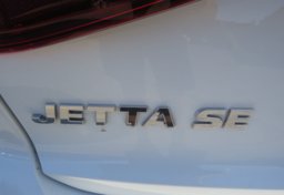 2017 Volkswagen Jetta - Image 44