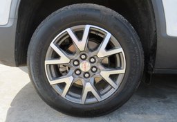 2020 GMC Acadia - Image 11