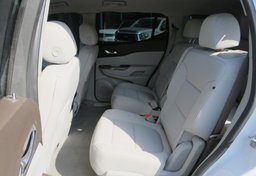 2020 GMC Acadia - Image 28