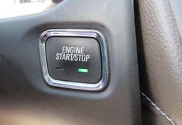 2020 GMC Acadia - Image 40