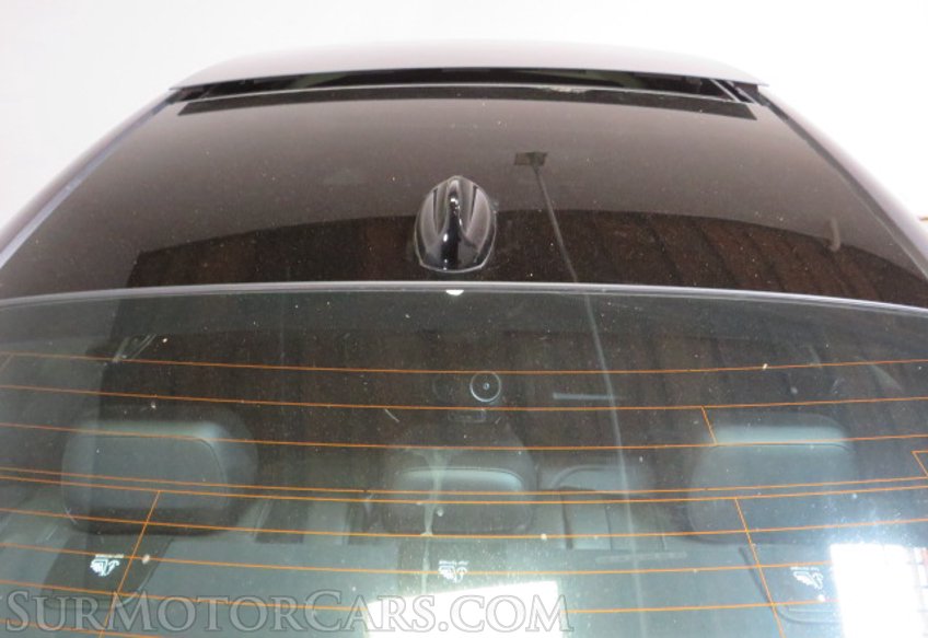 2022 Alfa Romeo Giulia - Image 15