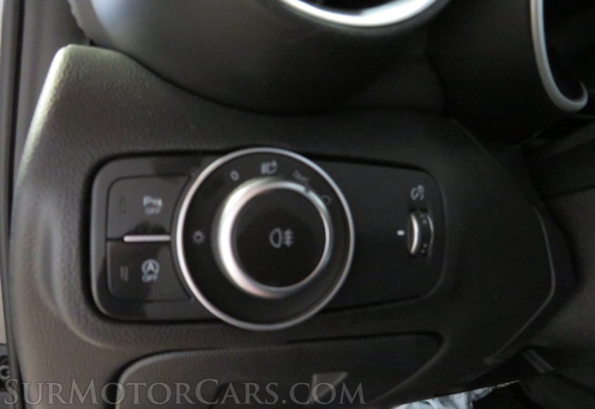 2022 Alfa Romeo Giulia - Image 47