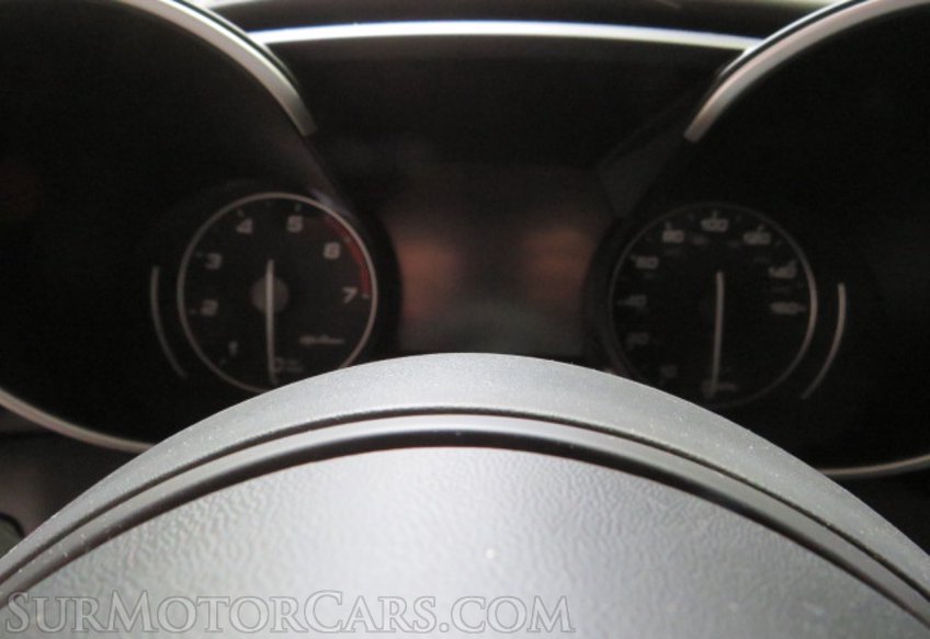 2022 Alfa Romeo Giulia - Image 36