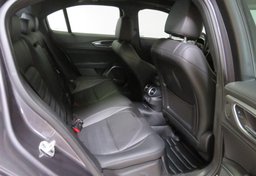 2022 Alfa Romeo Giulia - Image 29