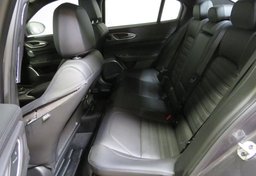 2022 Alfa Romeo Giulia - Image 32