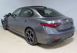 2022 Alfa Romeo Giulia - Image 8