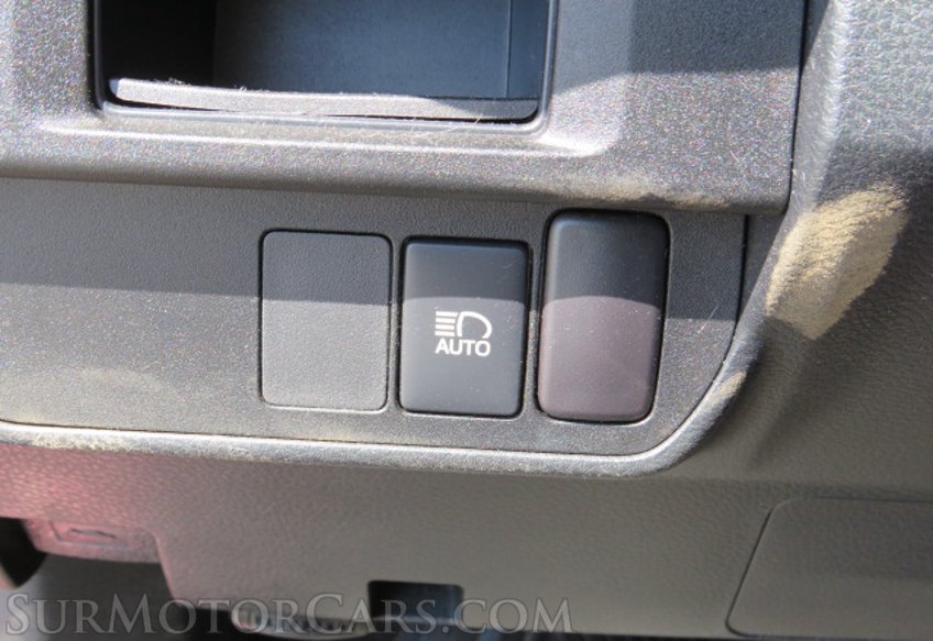 2018 Toyota Tacoma - Image 39