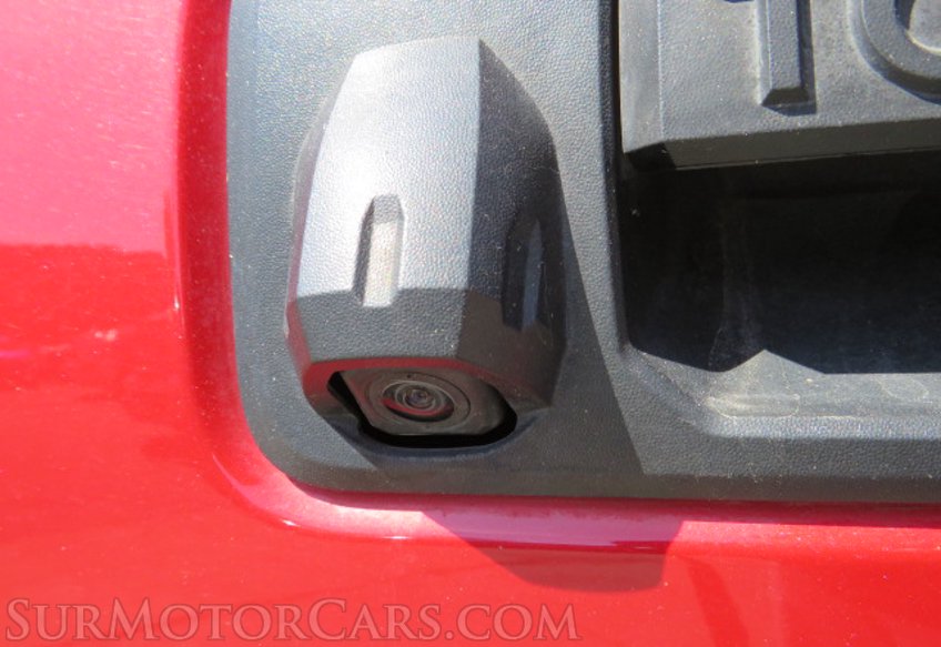 2018 Toyota Tacoma - Image 16