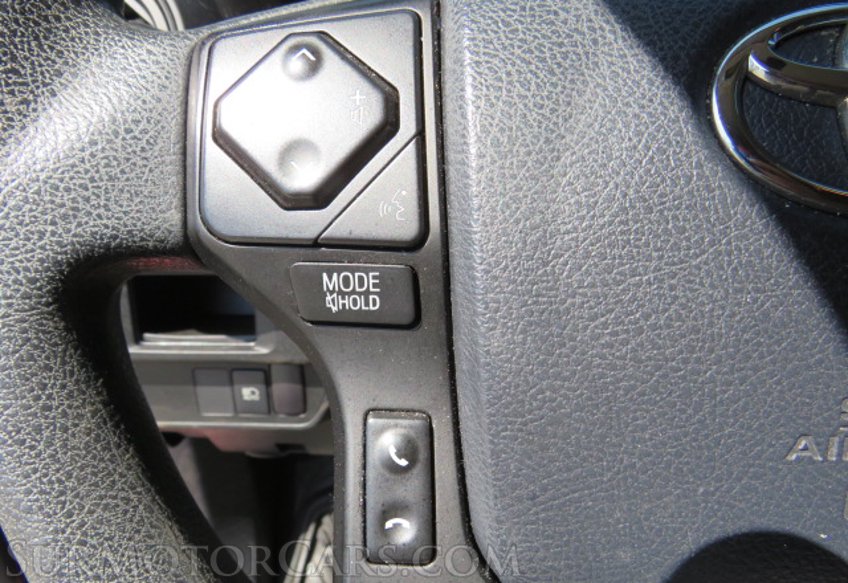 2018 Toyota Tacoma - Image 30