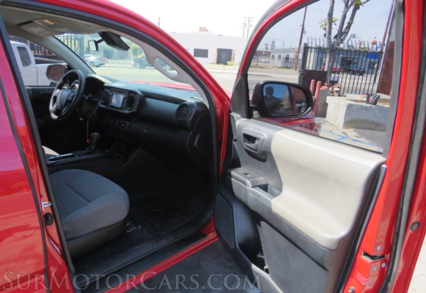 2018 Toyota Tacoma - Image 19