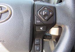 2018 Toyota Tacoma - Image 32