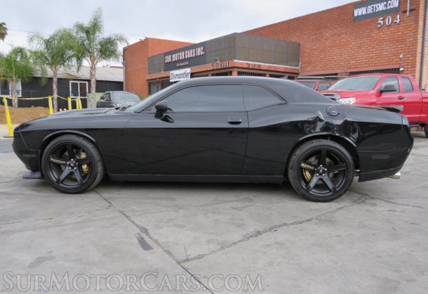2019 Dodge Challenger - Image 12