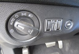 2019 Dodge Challenger - Image 36