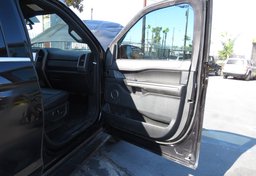 2019 Ford Expedition - Image 30