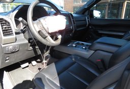 2019 Ford Expedition - Image 17