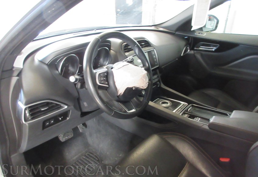 2018 Jaguar F-PACE - Image 27