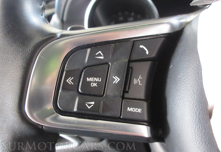 2018 Jaguar F-PACE - Image 41