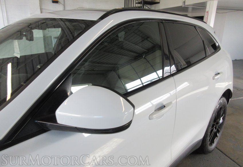 2018 Jaguar F-PACE - Image 15