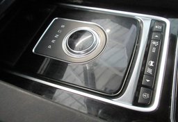 2018 Jaguar F-PACE - Image 50