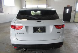 2018 Jaguar F-PACE - Image 11