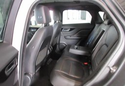 2018 Jaguar F-PACE - Image 36