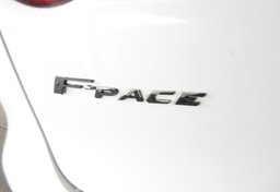 2018 Jaguar F-PACE - Image 25