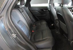 2018 Jaguar F-PACE - Image 33