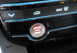 2018 Jaguar F-PACE - Image 57