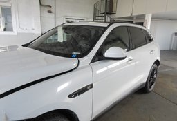 2018 Jaguar F-PACE - Image 12