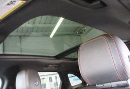 2018 Jaguar F-PACE - Image 56