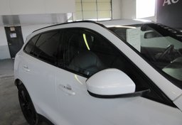 2018 Jaguar F-PACE - Image 13