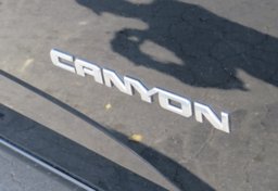 2018 GMC Canyon - Image 25