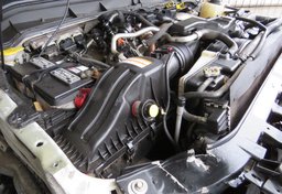 2015 Ford Super Duty F-350 SRW - Image 30