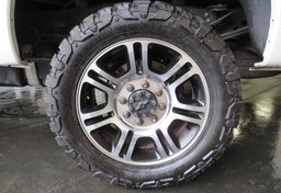 2015 Ford Super Duty F-350 SRW - Image 36