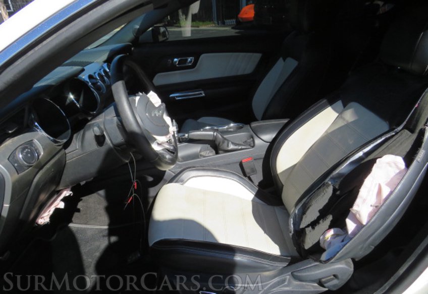 2015 Ford Mustang - Image 25