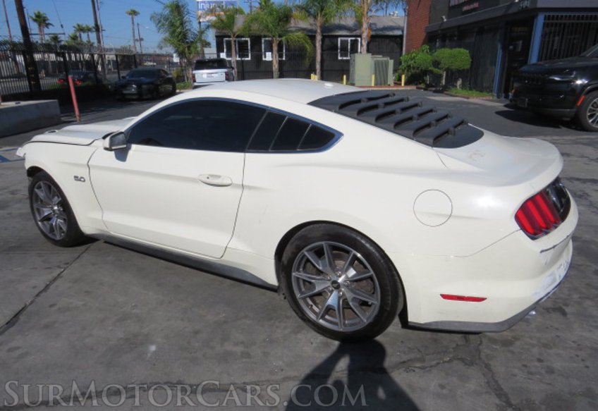 2015 Ford Mustang - Image 9