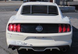 2015 Ford Mustang - Image 12