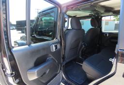 Thumbnail of 2021 Jeep Gladiator