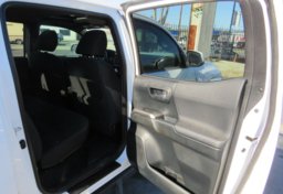 2016 Toyota Tacoma - Image 29