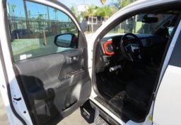 2016 Toyota Tacoma - Image 22